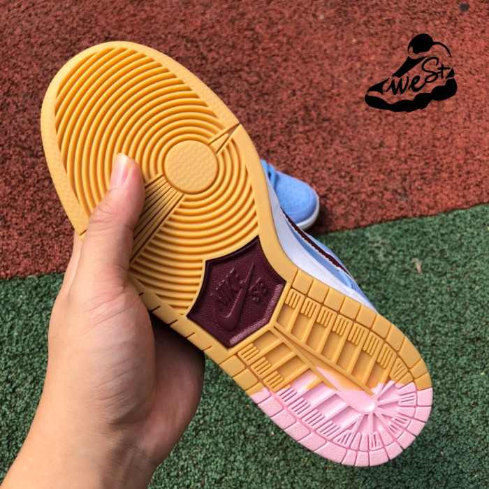 Nike SB Dunk Low PRM Phillies