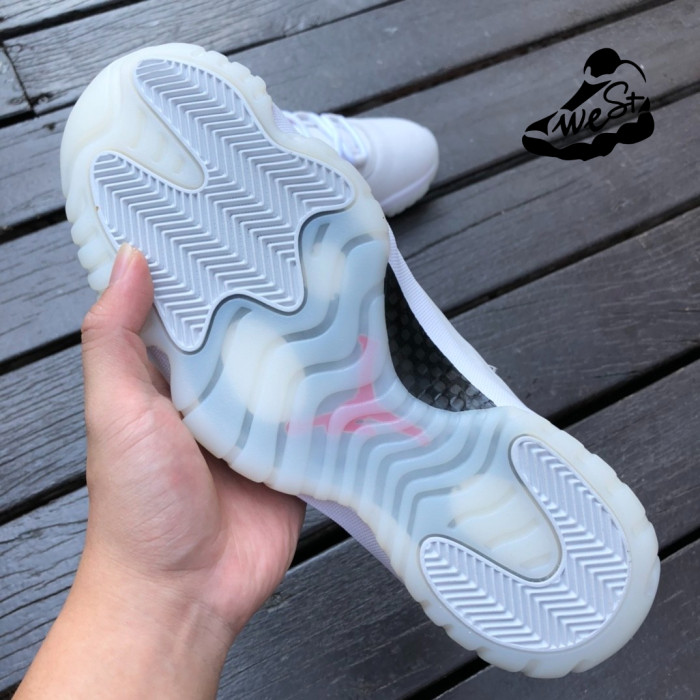 jordan 11 Platinum Tint