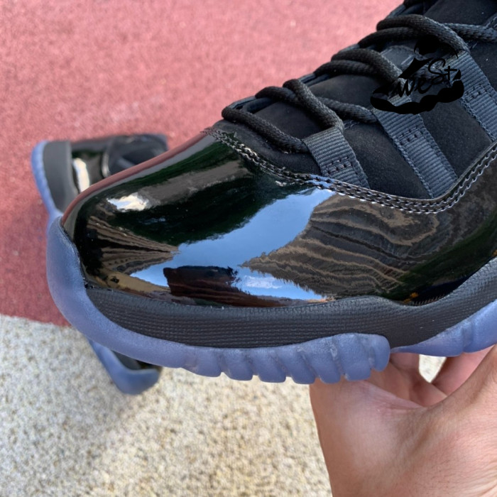 Jordan 11 Retro Cap and Gown