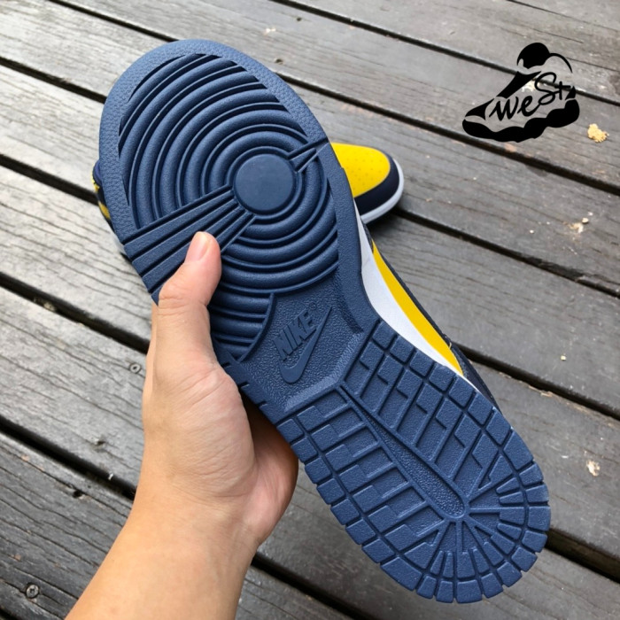 Nike Dunk Low Michigan