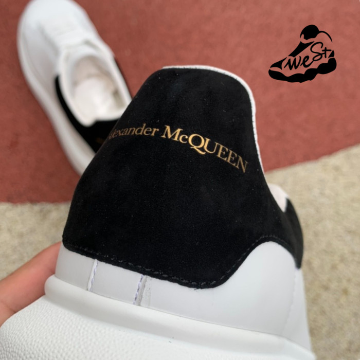 Alexander McQueen Oversized Ivory Black（Suede）