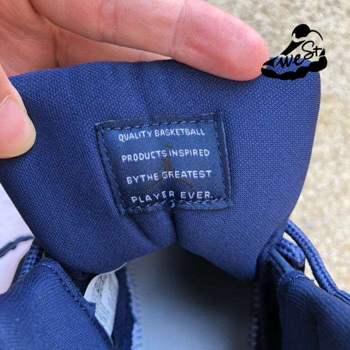 Jordan 11 Retro Midnight Navy