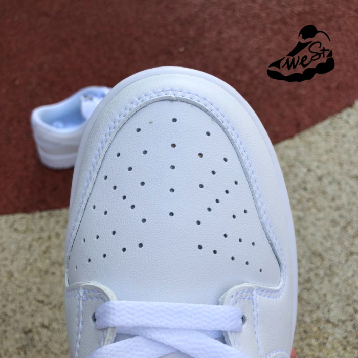 Nike Dunk Low Triple White (2021)