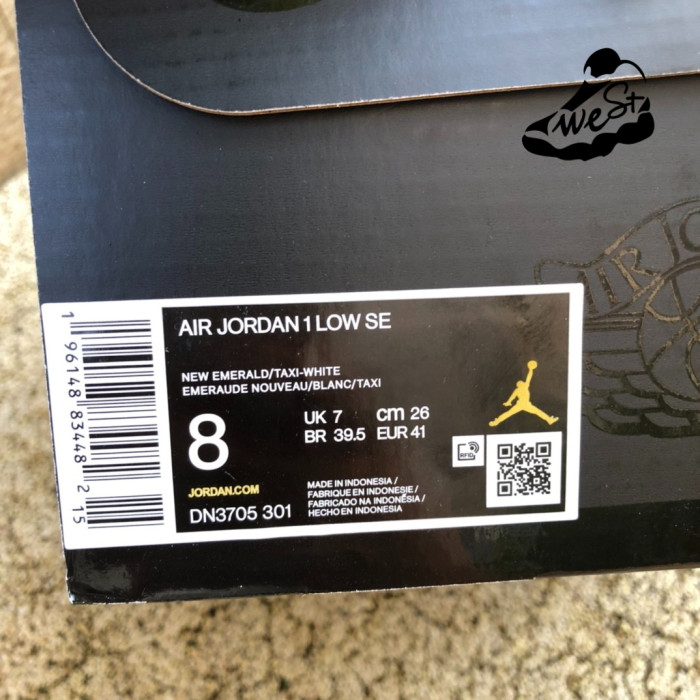 Jordan 1 Low SE New Emerald
