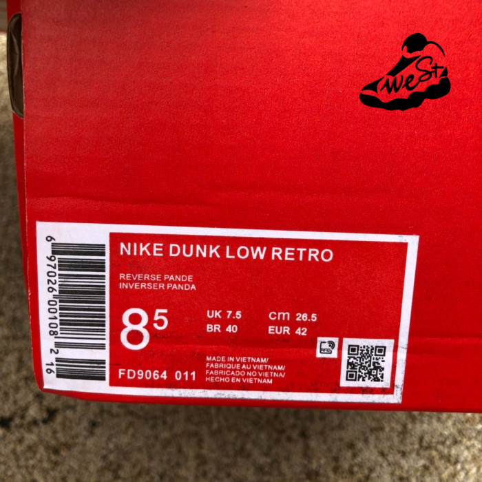 Nike Dunk Low Retro Reverse Panda