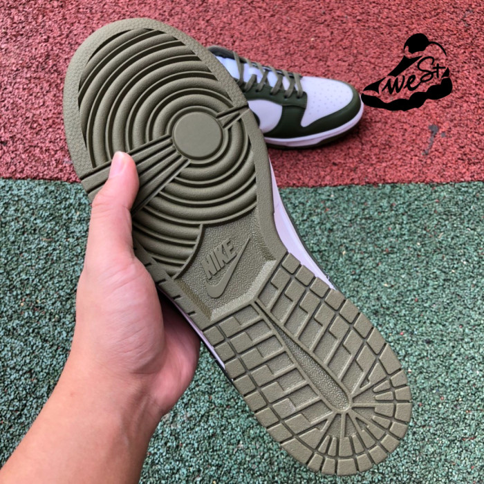 Nike Dunk Low Medium Olive