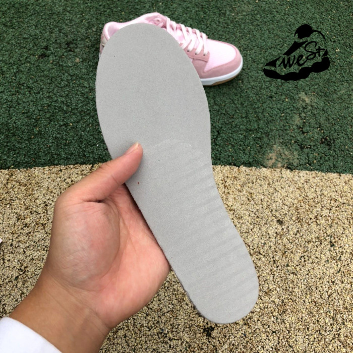 NiKe Dunk Low Swoosh