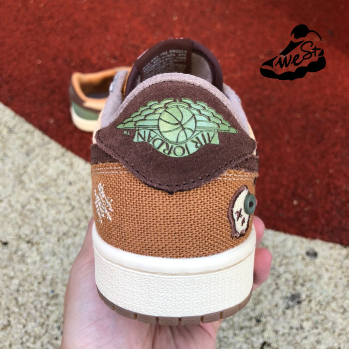 Jordan 1 Retro Low OG Zion Williamson Voodoo