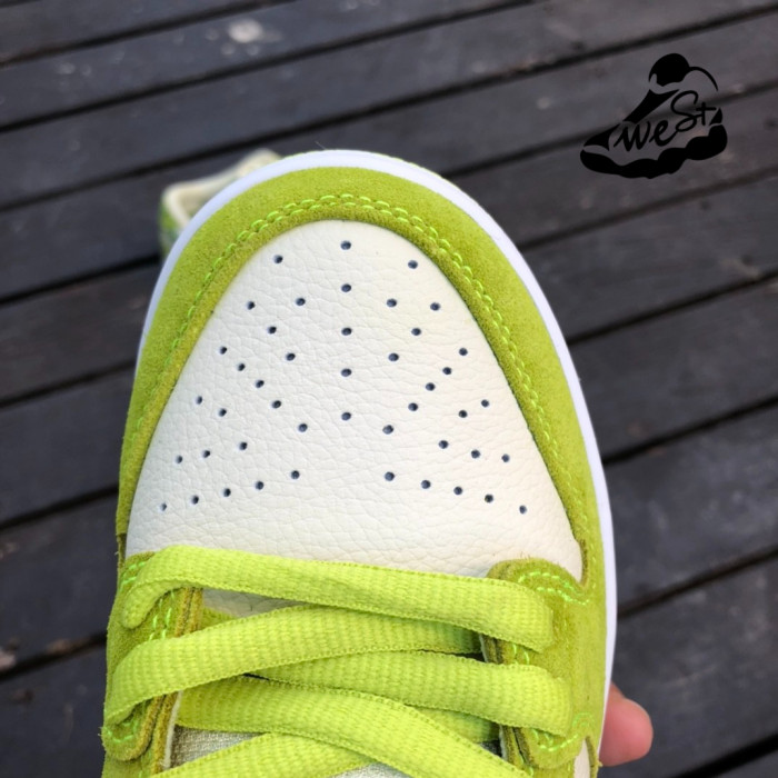 Nike SB Dunk Low Green Apple