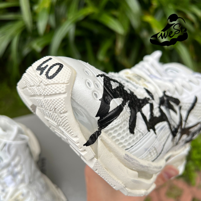 Balenciaga shoes Runner Grafhti