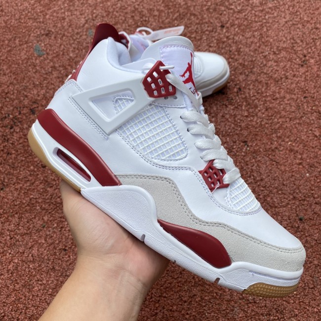 Nike SB x Air Jordan 4
