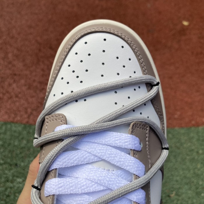 Nike Dunk Low shoes