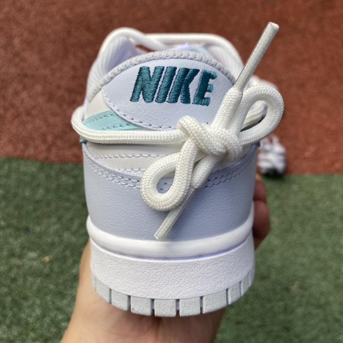 Nike Dunk Low shoes