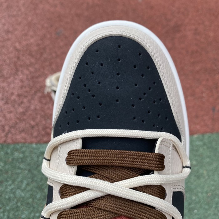 Nike Dunk Low RETRO PRM