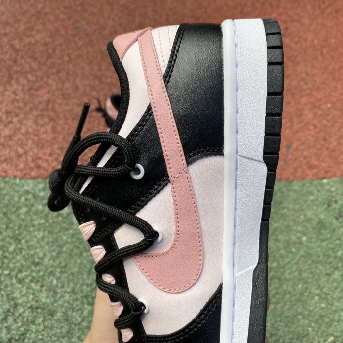 Nike Dunk Low shoe 