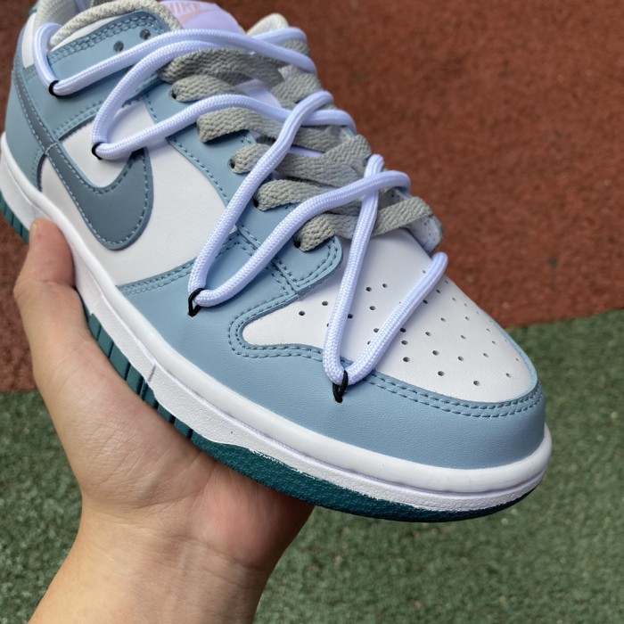 Nike Dunk Low shoe