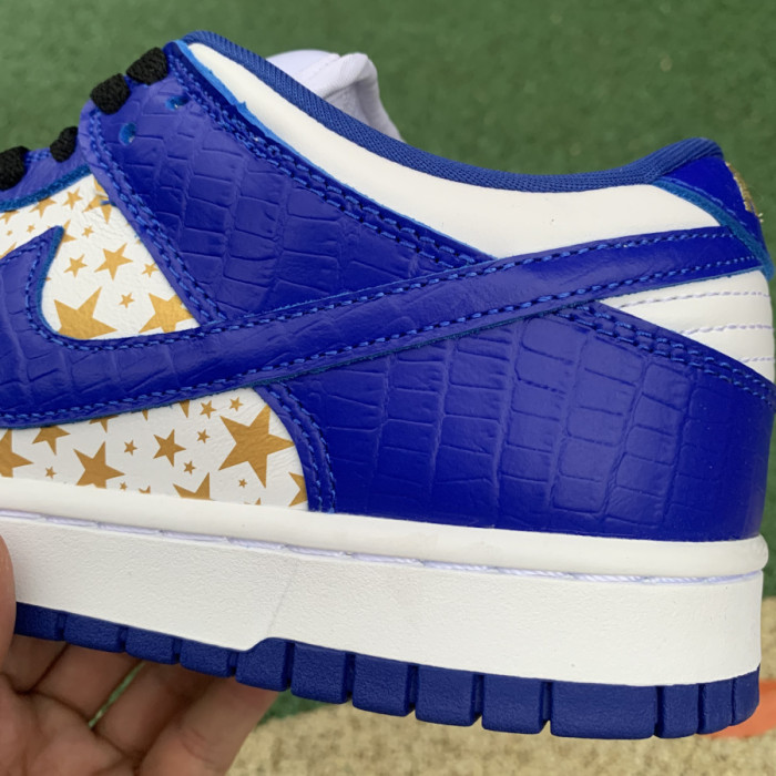 NIKE SB DUNK LOW SUPREME STARS HYPER ROYAL (2021)