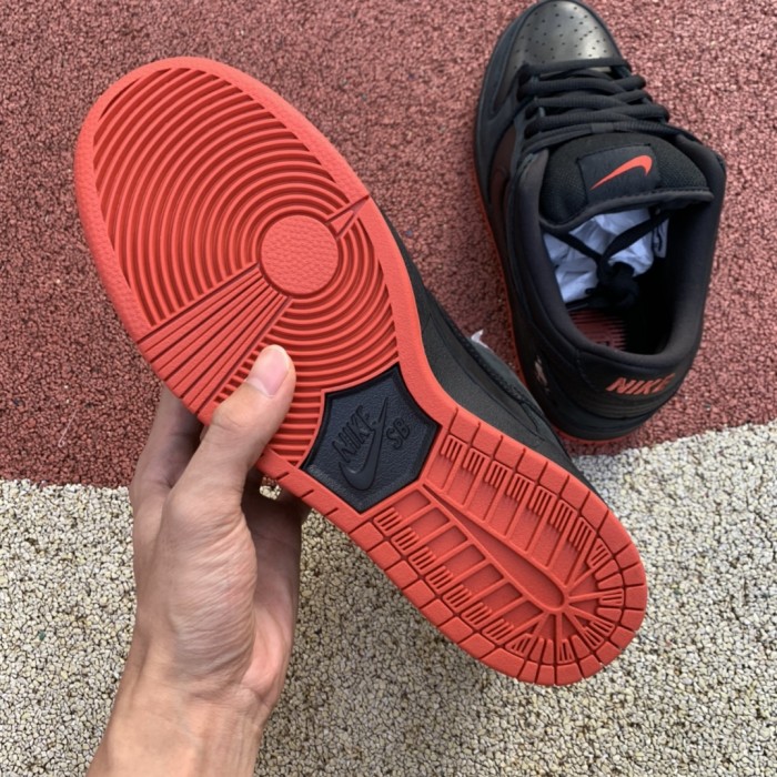 NIKE SB DUNK LOW BLACK PIGEON