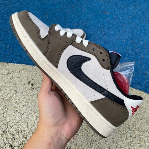 Jordan 1 Retro Low Travis Scott