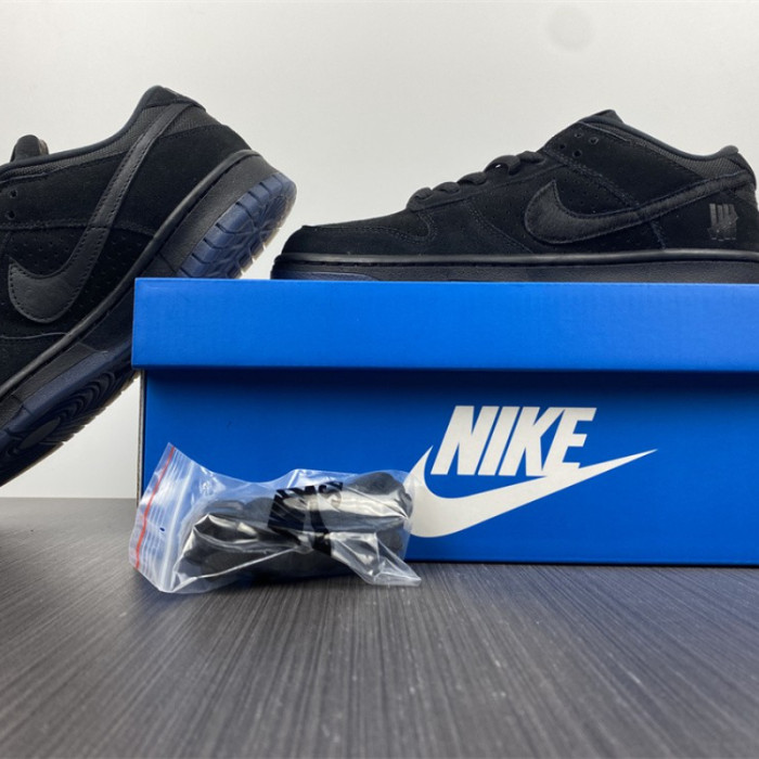 Nike Dunk Low SP Undefeated 5 On It Black