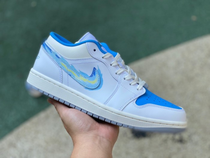 Air Jordan 1 Low SE Just Skate University Blue