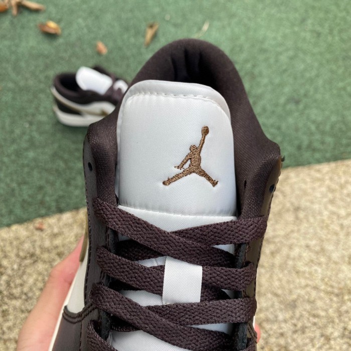 Air Jordan 1 Low Shadow Brown