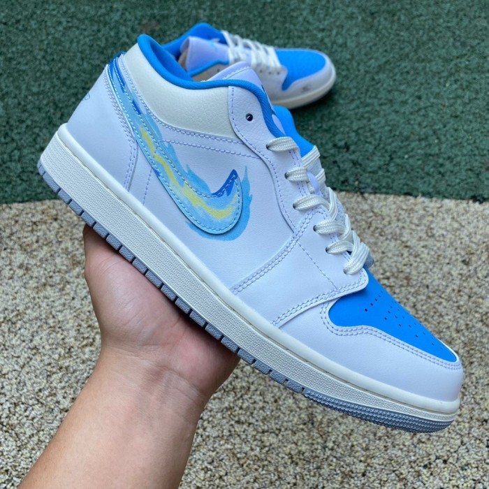 Air Jordan 1 Low SE Just Skate University Blue