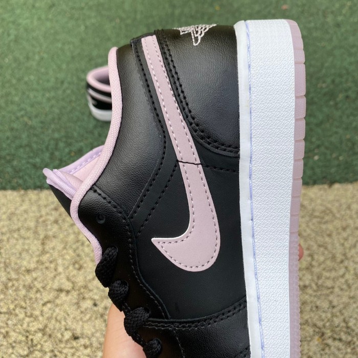 Air Jordan 1 Low SE Black Iced Lilac (GS)
