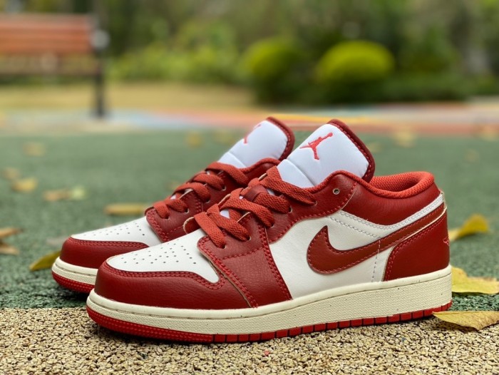 Air Jordan 1 Low SE  Dune Red