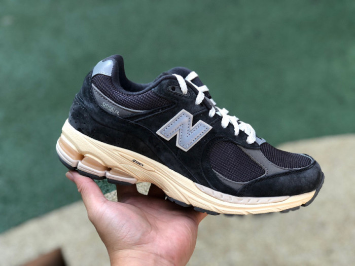 New Balance 2002R Black Dark Grey
