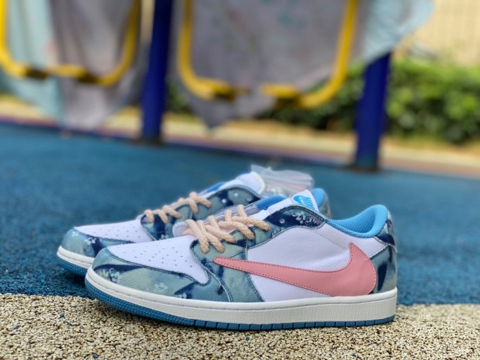 Tracis Scott x Air Jordan 1 Low