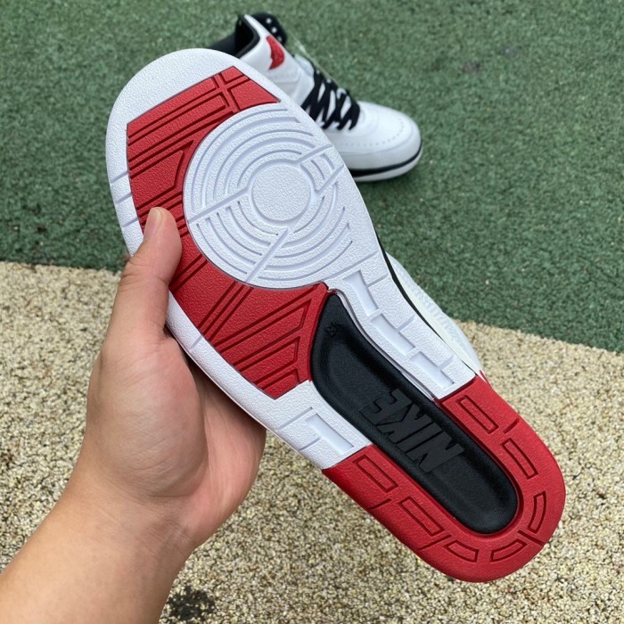 Air Jordan 2 Retro OG Chicago