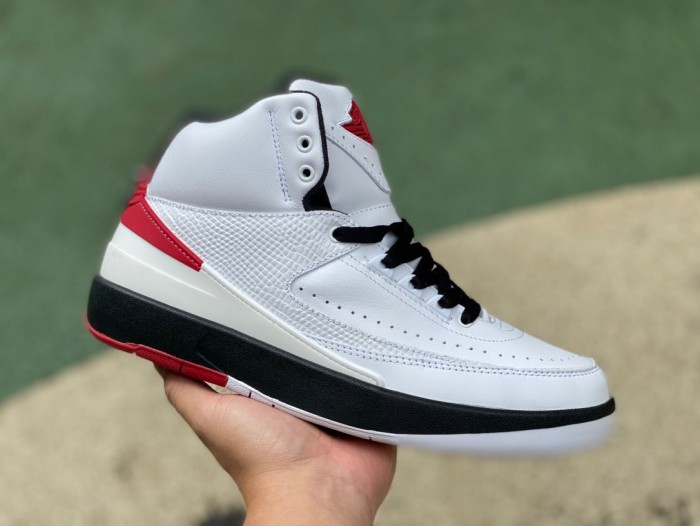 Air Jordan 2 Retro OG Chicago