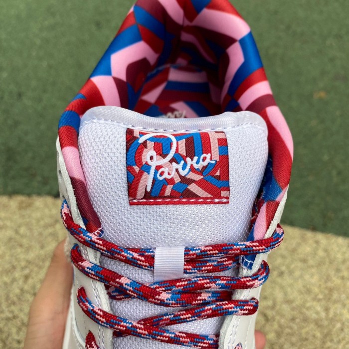 SB Dunk Low Parra