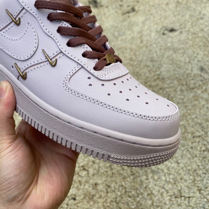 Air Force 1 Low LX 'Pink Russett' 