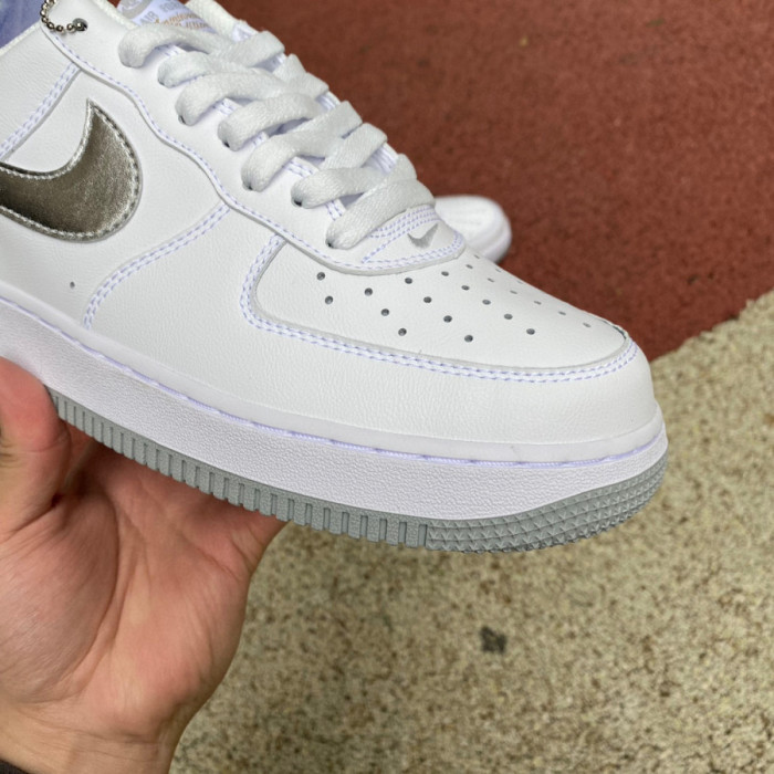 Air Force 1 '07 Low Color of the Month White Metallic Silver