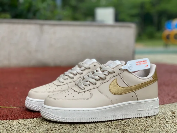Air Force 1 Low '07 Sanddrift Metallic Gold