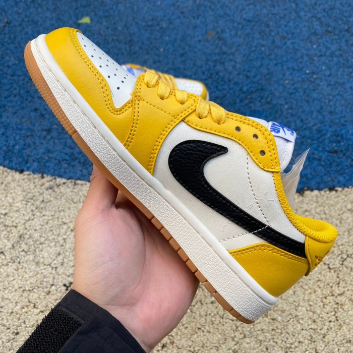 Tracis Scott x Air Jordan 1 Low
