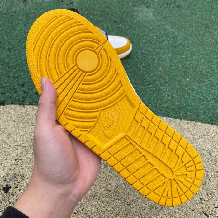 Air Jordan 1 Retro High OG Yellow Ochre