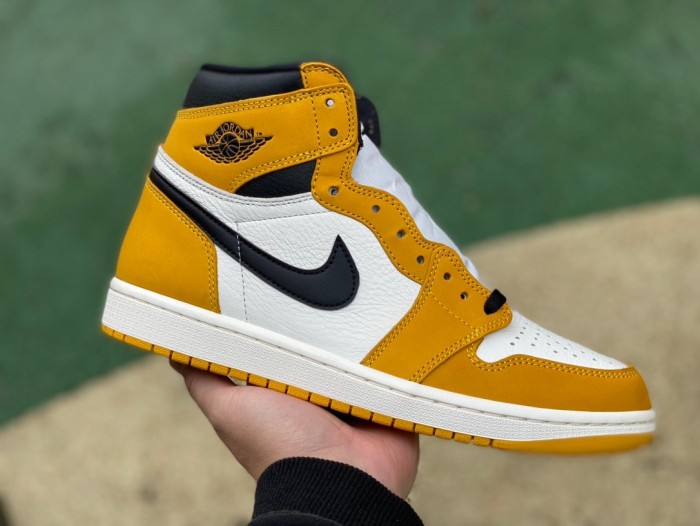 Air Jordan 1 Retro High OG Yellow Ochre