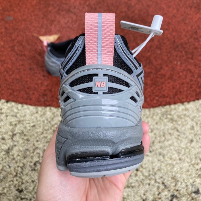 New Balance 1906R Black Pink Moon