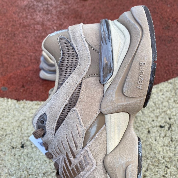 New Balance 9060 Mushroom Timberwolf