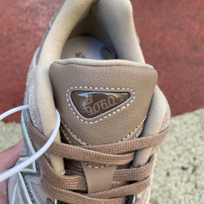 New Balance 9060 Mushroom Timberwolf