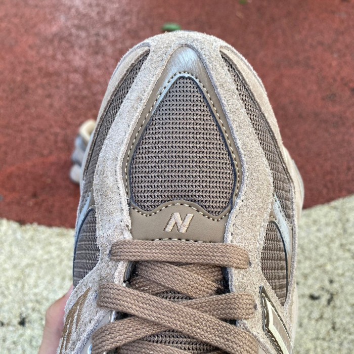 New Balance 9060 Mushroom Timberwolf