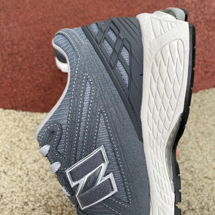 New Balance 1906R Titanium