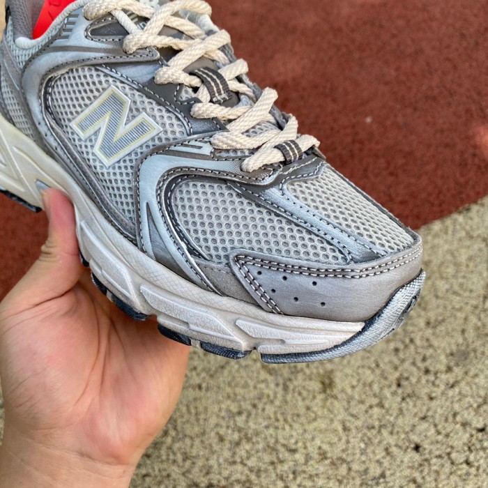 New Balance 530 Vintage Grey Matter