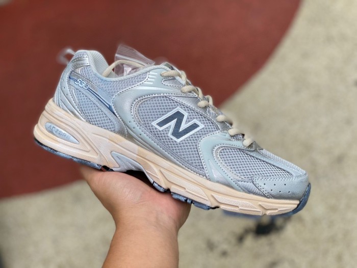 New Balance 530 Vintage Silver Metallic Moonbeam