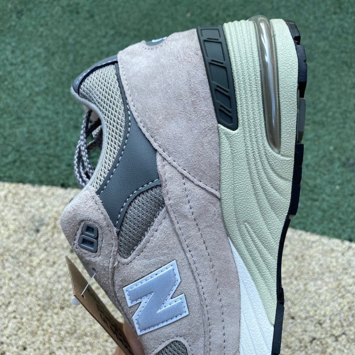 New Balance 991 Kith Grey