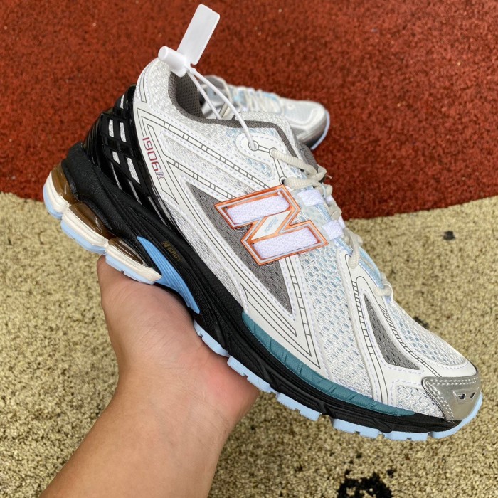 New Balance 1906R White Black Copper