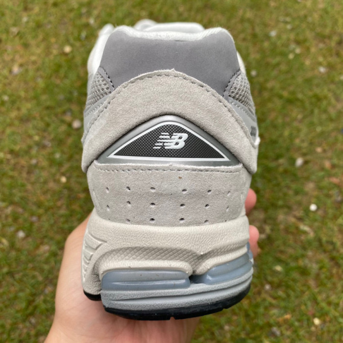 New Balance 2002R Grey